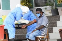 Suasana pengambilan rapid test di Gedung SCC, Sabtu (11/4) pagi