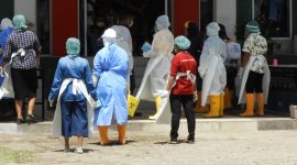 Suasana pengambilan rapid test di Gedung SCC, Sabtu (11/4)