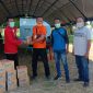 GMNI Sikka serahkan bantuan di Posko BPBD di Gefung SCC, Selasa (14/4)
