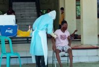 Suasana rapid test di Kantor Dinas Kebudayaan dan Pariwisata Sikka, Sabtu (2/5)
