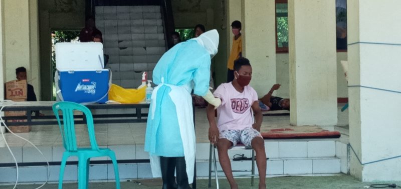 Suasana rapid test di Kantor Dinas Kebudayaan dan Pariwisata Sikka, Sabtu (2/5)
