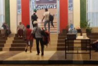 Tiga orang yang reaktif masuk ke Gedung SCC, Minggu (3/5)