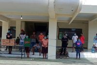 Suasana di lokasi karantina terpusat di Kantor Dinas Budpar Sikka beberapa waktu lalu