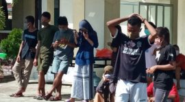 Warga karantina di Kantor Dinas Budpar Sikka, Sabtu (16/5)