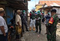 Warga Kampung Wuring Laut menolak menjalani rapid test, Rabu (27/5)