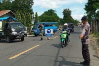Rekayasa lalulintas pada ruas Jalan Trans Flores Maumere-Larantuka di wilayah Kecamatan Kewapante, Kamis (18/6)