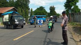 Rekayasa lalulintas pada ruas Jalan Trans Flores Maumere-Larantuka di wilayah Kecamatan Kewapante, Kamis (18/6)