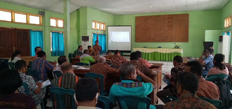 Suasana rapat koordinasi pencegahan penyakit babi di Aula Kantor Dinas Pertanian, Selasa (14/7)