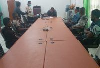 Tukang dan buruh bertemu Ketua DPRD Sikka, Selasa (28/7)