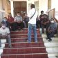 Lima kepala desa dari Magepanda sedang berada di Kantor DPRD Sikka, Senin (20/7)