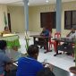 Kepala Kantor Kementerian Agama Kabupaten Sikka Antonius Nggaa Rua tatap muka dan dialog dengan perwakilan masyarakat Kecamatan Magepanda, Senin (20/7)
