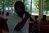 Sadok Sadipun, pengusaha transportasi di Bandara Frans Seda Maumere