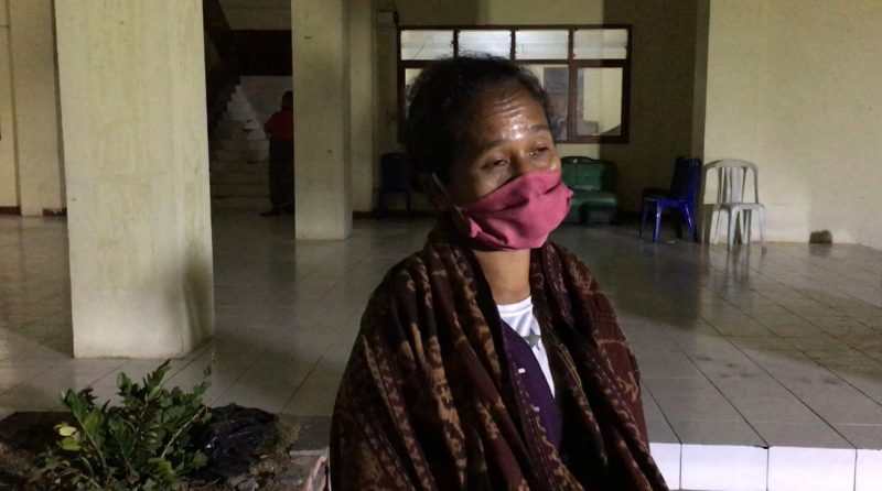 Maria Anelia, ibu kandung EV, pasien positip vorus corona