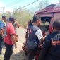 Tim Satgas Covid Sikka menghadang bus Larantuka-Maumere untuk menyisir penumpang KM Sirimau, Selasa (11/8) (foto: istimewa)