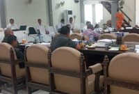 Suasana rapat Badan Anggaran di DPRD Sikka, Rabu (9/9)