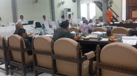 Suasana rapat Badan Anggaran di DPRD Sikka, Rabu (9/9)