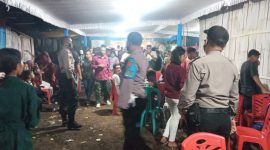 Polisi membubarkan pesta nikah di Lorong Firdaus, Jumat (25/9)