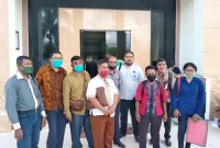 Para advokat yang tergabung dalam Tim Advokasi Hukum dan Kemanusiaan