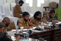 Suasana rapat antara Badan Anggaran DPRD Sikka dan TAPD