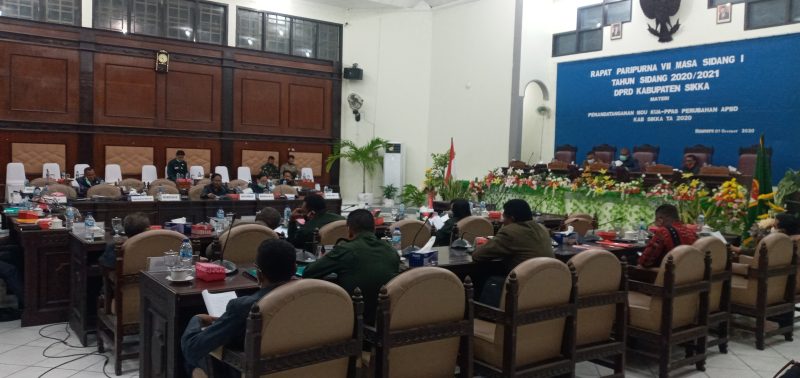 Suasana rapat paripurna penandatanganan MOU KUAPPAS Perubahan 2020, Kamis (1/10)