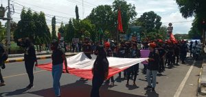 Mahasiswa Kecewa dengan Sikap Ketua DPRD Sikka