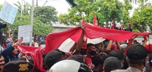 Mahasiswa Kecewa dengan Sikap Ketua DPRD Sikka