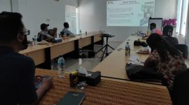 Suasana webinar Workshop Media di Kantor BPJS Kesehatan Maumere, Kamis (22/10)