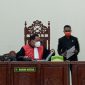 Suasana sidang lanjutan kasus pemerkoaaan anak di bawah umur di Pengadilan Negeri Maumere, Selasa (3/11)