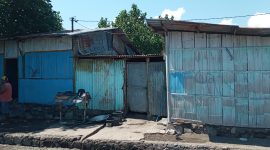 Dua bangunan rumah tinggal yang menjadi objek sengketa lahan di Wairotang
