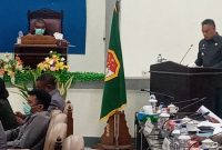 Bupati Sikka menyampaikan keterangan pemerintah terkait RAPBD 2021, Sabtu (21/11)
