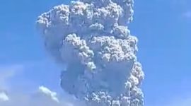 Erupsi Gunung Ile Lewotolok, Minggu (29/11) pagi