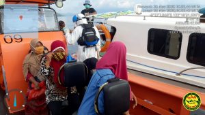 Speed Puskesmas Teluk Mati Mesin di Tengah Laut