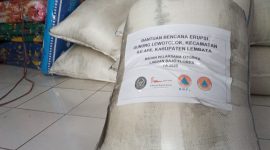 Bantuan BPO Labuan Bajo untuk pengungsi Ile Lewotolok di Lembata, Selasa (22/12)