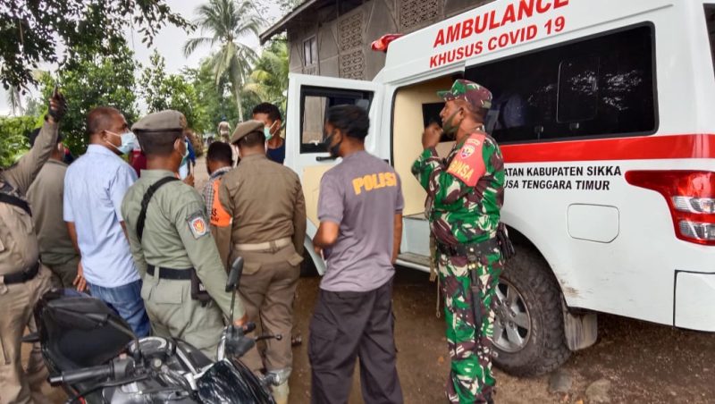 Penjemputan warga yang kabur dari karantina terpusat, Kamis (31/12) (foto: istimewa)