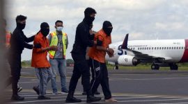 Teroris JI Lampung tiba di Jakarta, Rabu (16/12) (foto: istimewa)