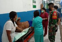 Pelaku pembakar SPBU Paga sedang berada di Puskesmas Paga, Rabu (201/) malam (foto: istimewa)