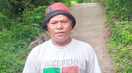 Henderikus Hende, tokoh masyarakat Desa Napugera