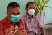 Bupati Sikka Fransiskus Roberto Diogo didampingi Sekda Sikka Adrianus Firminus Parera
