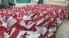 Ribuan paket bantuan sembako dari presiden yang disalurkan kepada warga masyarakat, Selasa (16/2) (foto: istimewa)