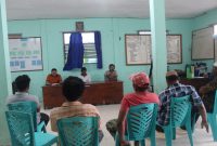 Suasana pertemuan antisipasi kecelakaan laut, Sabtu (27/2), di Kantor Desa Pemana (foto: istimewa)