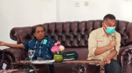 Bupati Sikka saat coffee morning bersama wartawan di Rujab Bupati Sikka, Selasa (16/3)