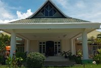 Rujab Bupati Sikka di Jalan Eltari