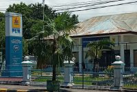 Kantor PT PLN (Persero) Flores Bagian Timur di Jalan Gajah Mada Maumere