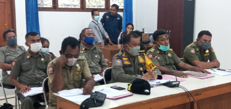 Kasat Pol PP dan Damkar Adeodatus Buang da Cunha di ruang Pansus 1 LKPJ TA 2020, Selasa (30/3)