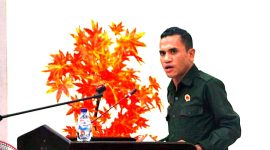 Jurubicara Fraksi PDIP Benediktus Lukas Raja