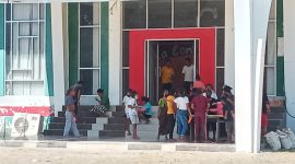 Suasana warga karantina di Gedung SCC