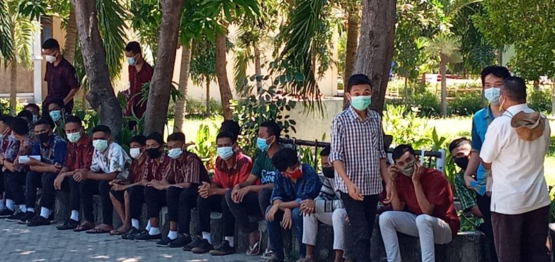 Pelajar SMAK Seminari BSB Maumere, Rabu (28/4)
