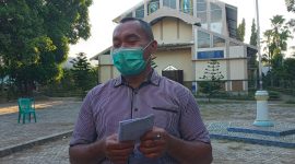 Kepala SMPK Seminari BSB Maumere RD Felix Dari