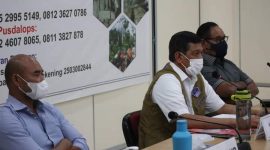 Kepala BNPB sedang memberikan konperensi pers secara virtual, Sabtu (10/4) (foto: istimewa)