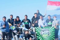 Komunitas Kracker Mof pose pada sebuah kegiatan beberapa waktu lalu (foto: istimewa)